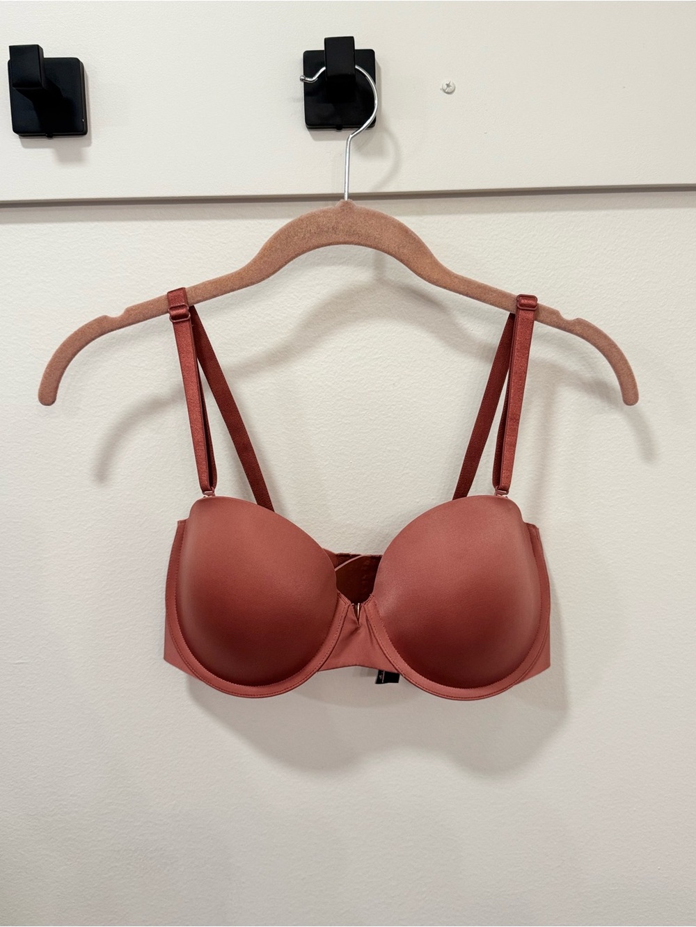 Victoria's Secret DISCONTINUED Infinity Flex Multiway Strapless Red Bra Size 34D